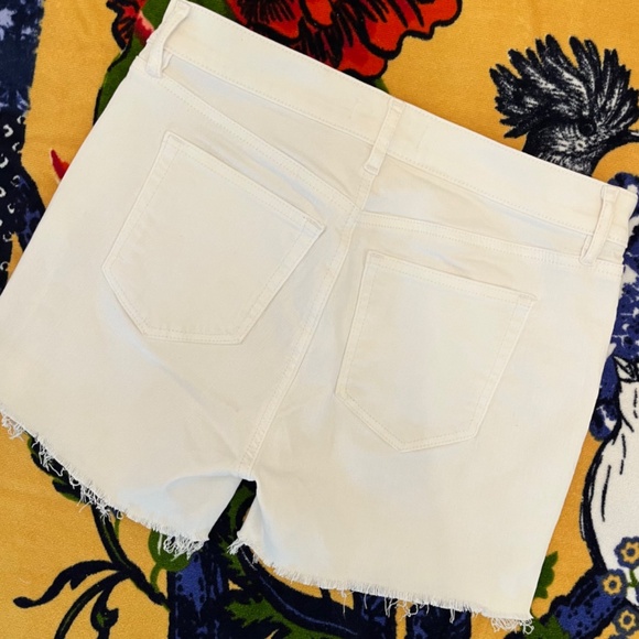 LOFT "Cut off jean shorts in Snow White" - Picture 3 of 8